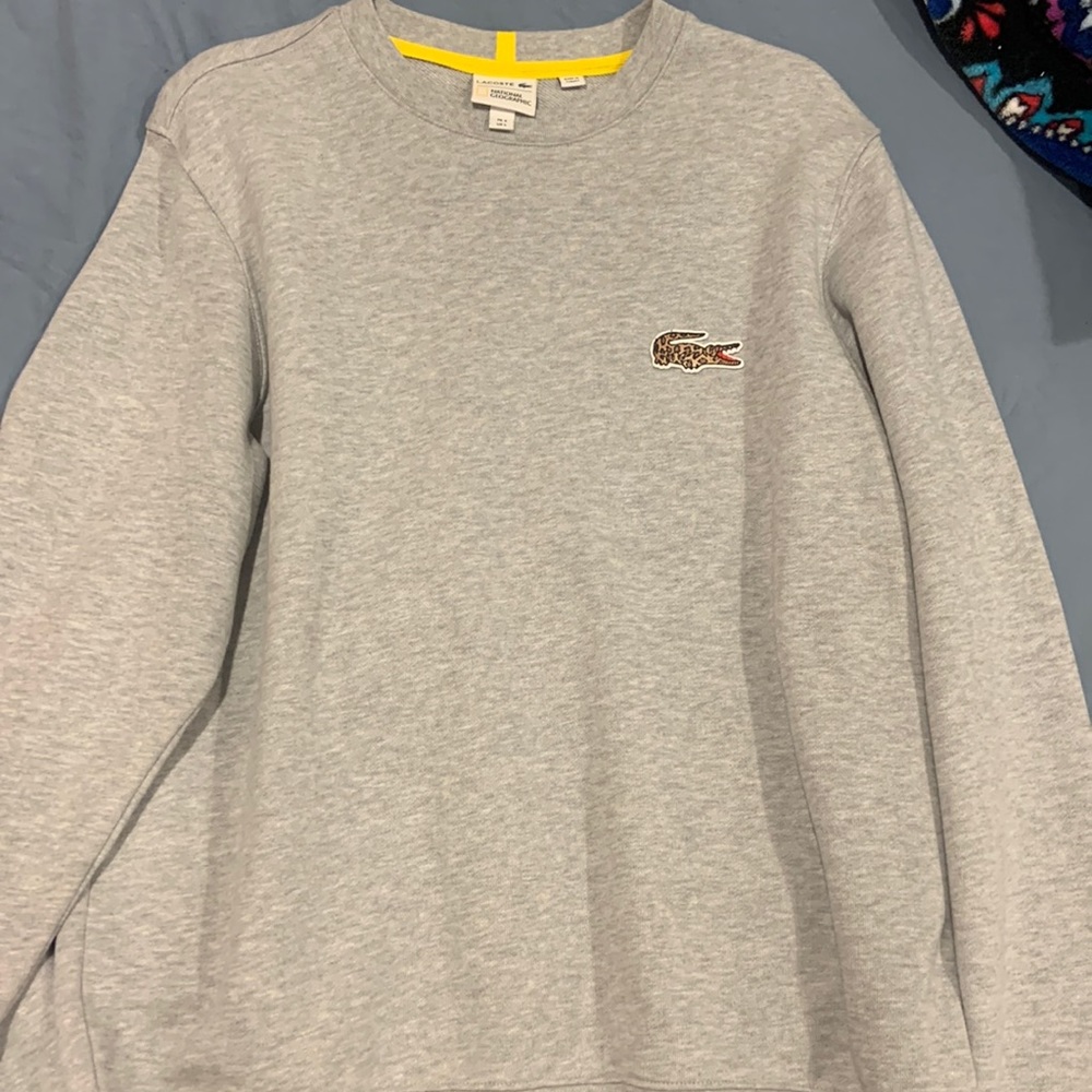 Lacoste sweatshirt